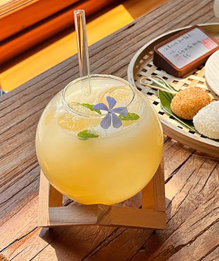 Cocktail Glass With Wooden Stand